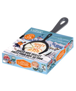 Poêlon en fonte avec garniture pour brie pommes et caramel salé après ski